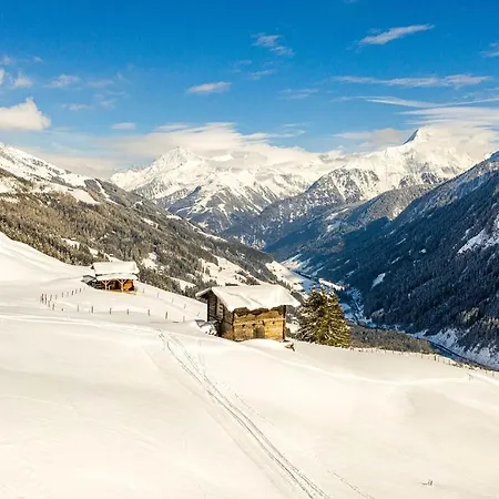 Zum Gruenen Tor فندق