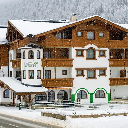 绿色之门酒店 酒店