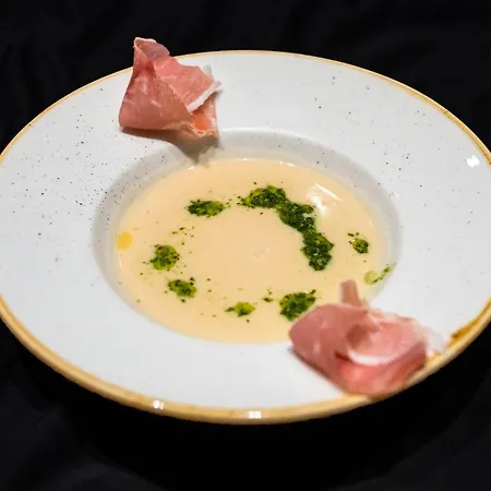 Zum Gruenen Tor فندق 3*