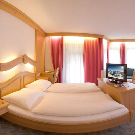 Zum Gruenen Tor Hotell Tux