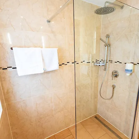 Zum Gruenen Tor Hotel