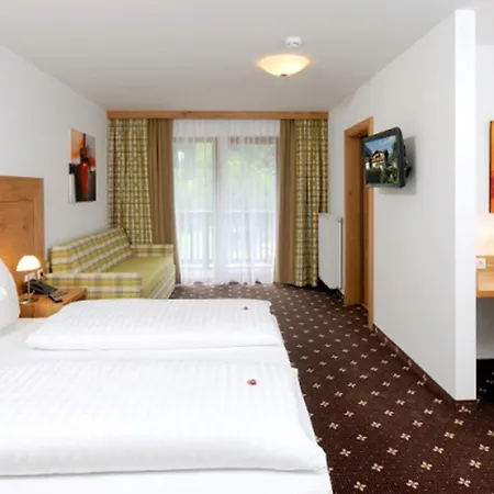 Hotel Zum Gruenen Tor 3*