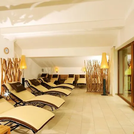 Zum Gruenen Tor تكس