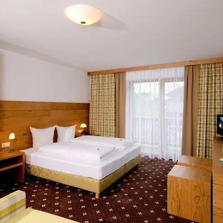 Hotel Zum Gruenen Tor Tux
