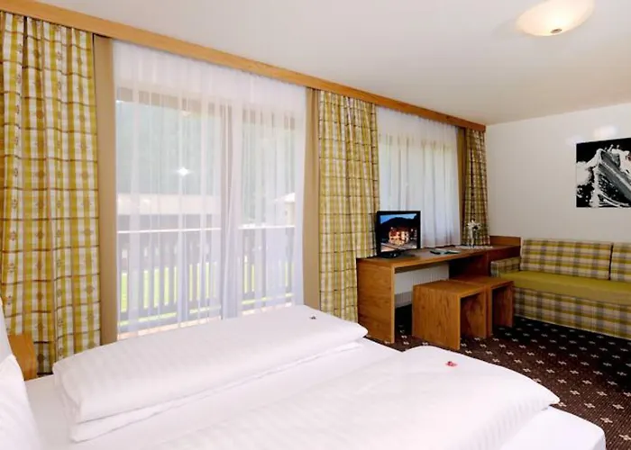 Zum Gruenen Tor Hotel