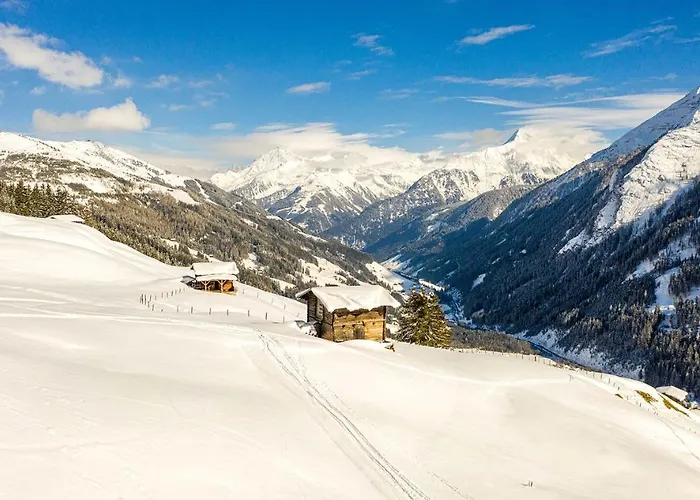 Zum Gruenen Tor فندق