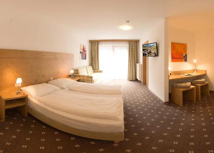 Zum Gruenen Tor تكس