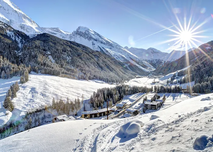 Zum Gruenen Tor فندق