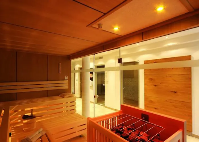 Hotel Zum Gruenen Tor Tux